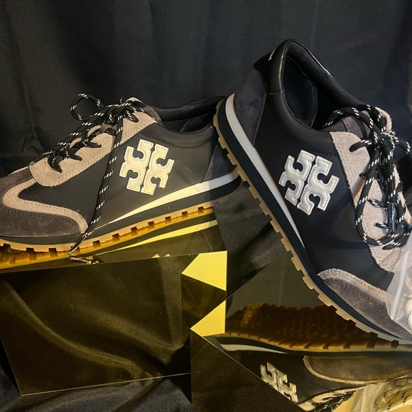 Tory Burch Good Luck Trainer Sneakers in Black and Gray size 8 NEW - Picture 2 of 12